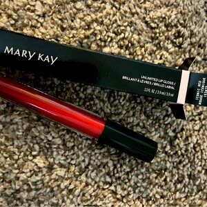 Mary Kay Unlimited Lip Gloss